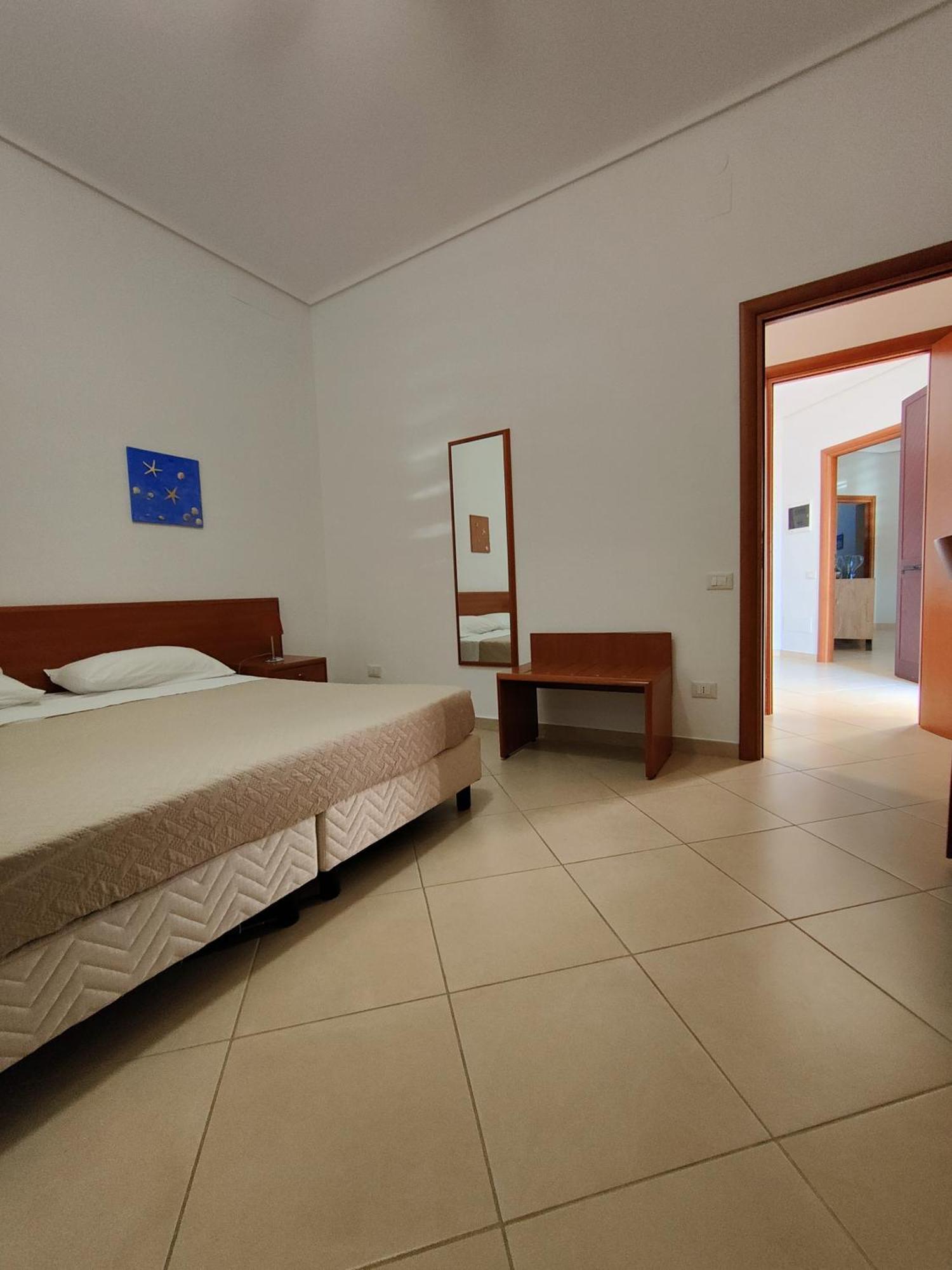 Appartamenti In Villa Polimnia Fontane Bianche Quarto foto