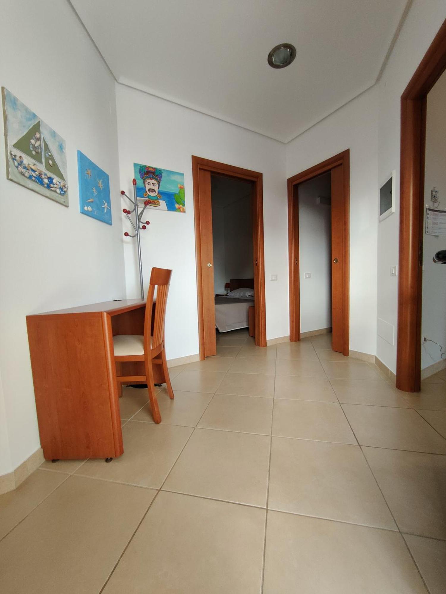 Appartamenti In Villa Polimnia Fontane Bianche Quarto foto